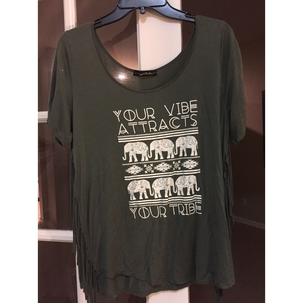 Loose fitting fringe hippy Blouse.